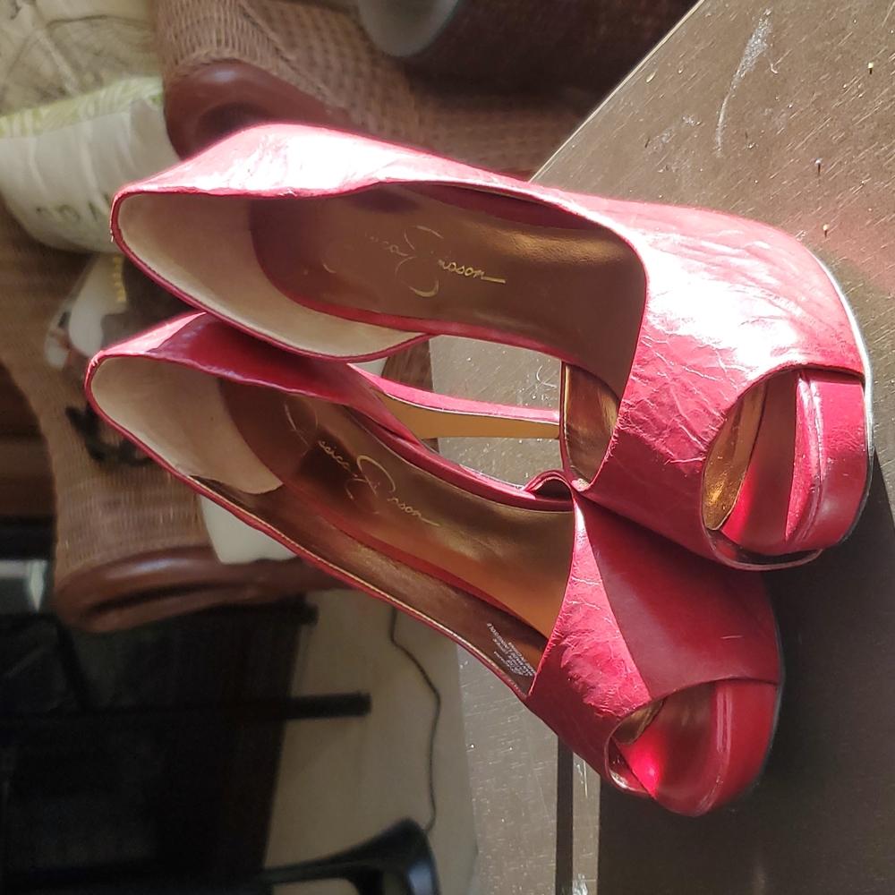 JESSICA SIMPSON LEATHER HEELS